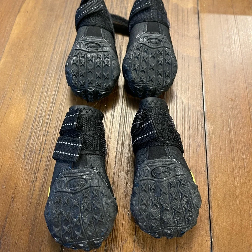 True Love All Weather Shoes size 1 NWOT 4 -‎ shoes